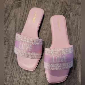 Bamboo Barbie Pink Love Flat Sandals